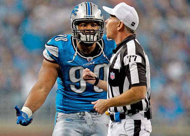 ndamukong-suh-referee.jpg